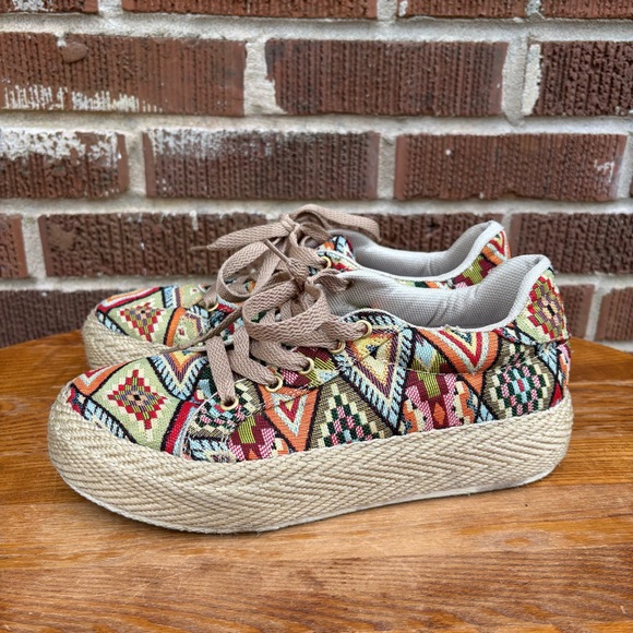 Jute Artisanal Colorful Flower Lace-Up Shoe Size 9.5 - Picture 3 of 9
